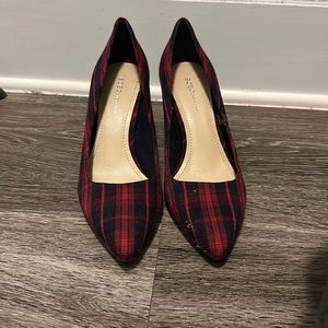 Plaid bcbg heels brand new never worn